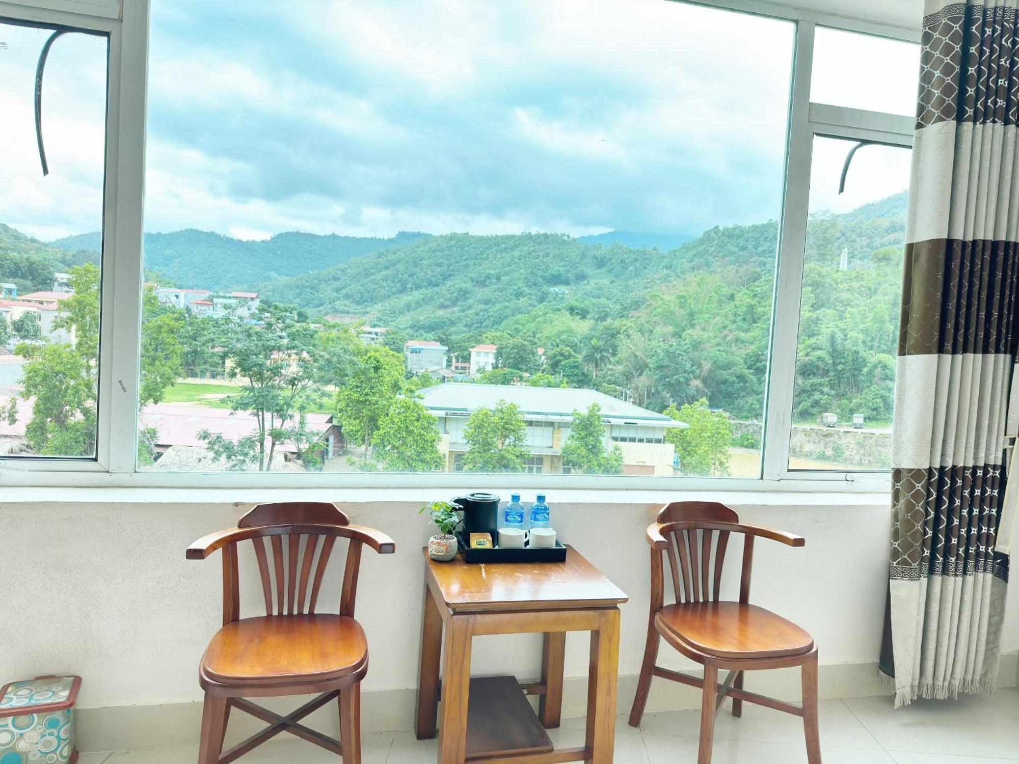 Quy Anh Hotel Bao Lac Town المظهر الخارجي الصورة