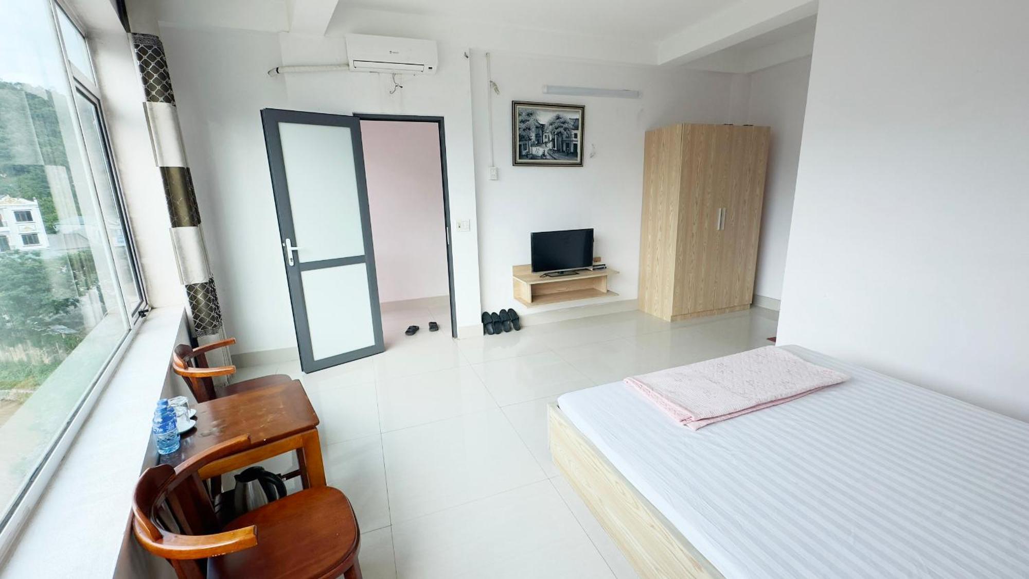 Quy Anh Hotel Bao Lac Town المظهر الخارجي الصورة