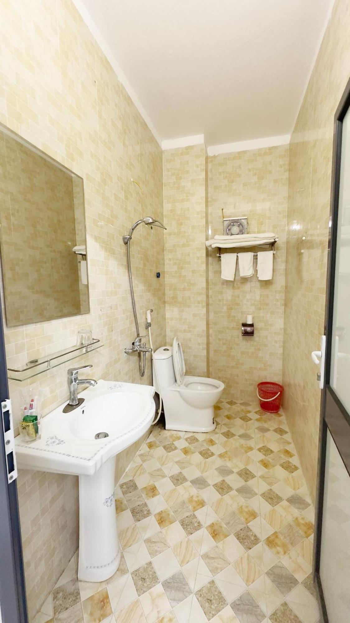 Quy Anh Hotel Bao Lac Town المظهر الخارجي الصورة
