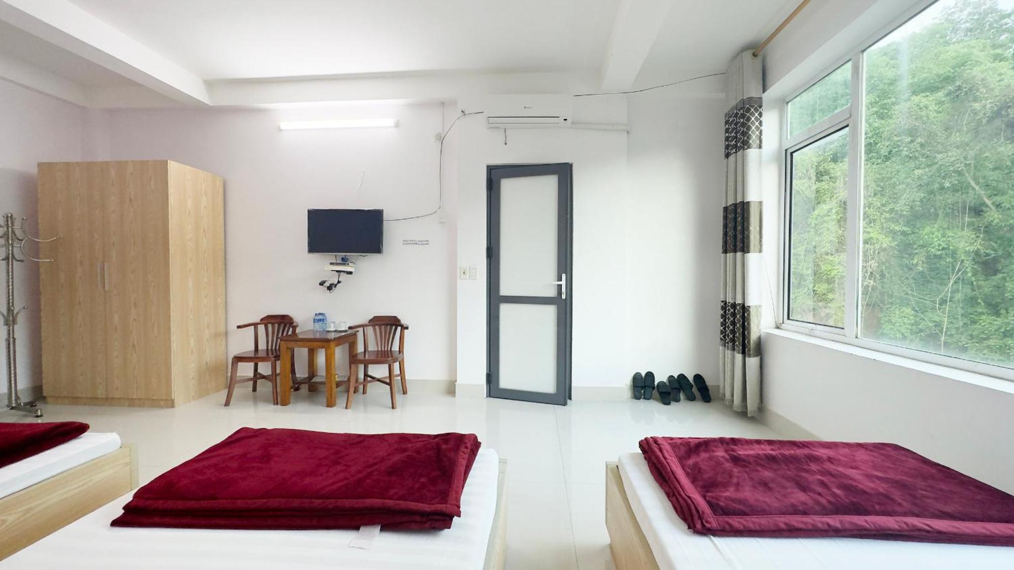 Quy Anh Hotel Bao Lac Town المظهر الخارجي الصورة